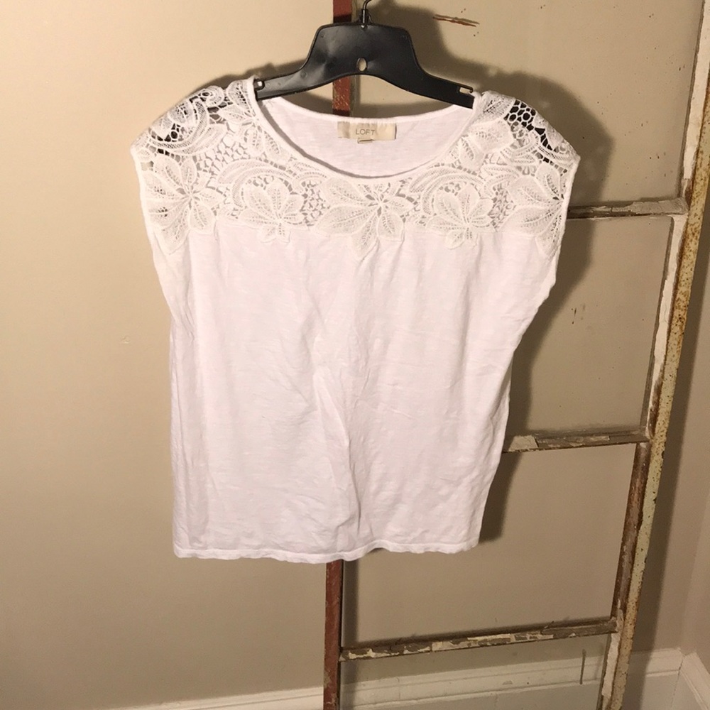 Loft sleeveless shirt